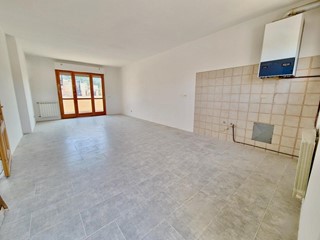 Quadrilocale in Vendita a Pisa, zona Marina di Pisa, 310'000€, 86 m², con Box
