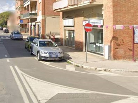 Immobile commerciale in Vendita a Grosseto, 33'750€, 25 m²