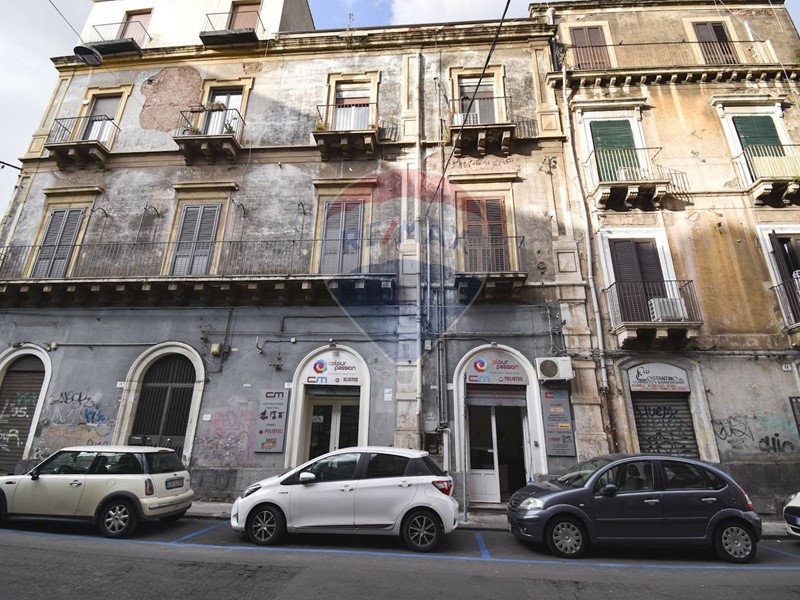 Negozio in Vendita a Catania, 119'000&euro;, 97 m²