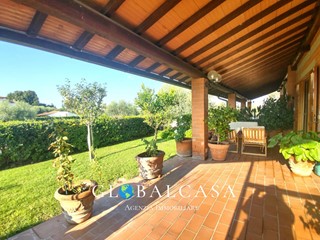 Casa Semi Indipendente in Vendita a Grosseto, 510'000€, 210 m²