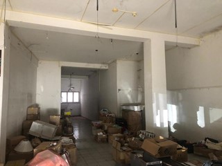 Negozio in Vendita a Terni, 69'000€, 100 m²