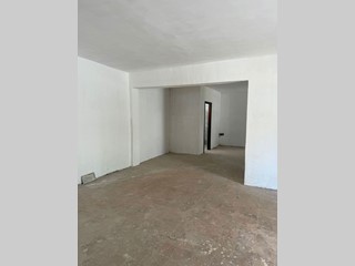 Attività commerciale in Affitto a Sant'Anastasia, 70 m²