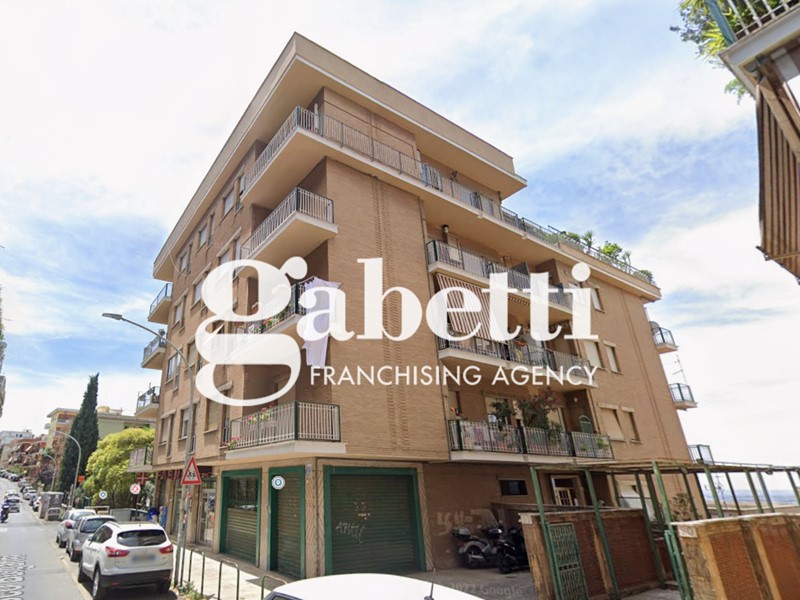 Negozio in Vendita a Tivoli, 79'000&euro;, 66 m²