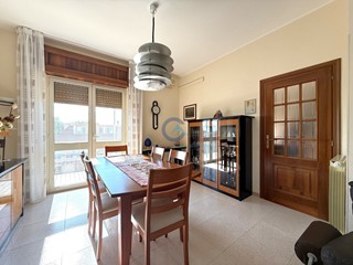 Quadrilocale in Vendita a Catanzaro, zona Catanzaro Lido, 198'000€, 130 m²