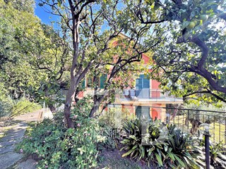 Appartamento in Vendita a Recco, 1'000'000€, 127 m²