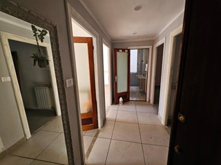 Appartamento in Vendita a Campomorone, 65'000€, 83 m²