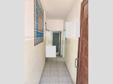 Ufficio in Affitto a Santa Maria a Monte, zona Ponticelli, 550€, 65 m²