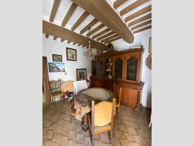 Casa Indipendente in Vendita a Polesine Zibello, zona Pieveottoville, 29'000&euro;, 184 m², arredato