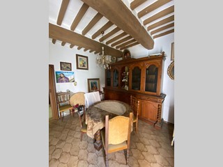 Casa Indipendente in Vendita a Polesine Zibello, zona Pieveottoville, 29'000&euro;, 184 m², arredato