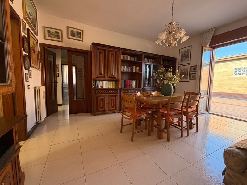 Casa Indipendente in Vendita a Jesi, 290'000&euro;, 150 m²