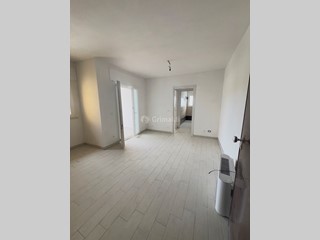Trilocale in Vendita a Nettuno, 155'000€, 63 m², con Box