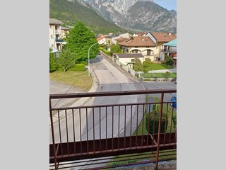 Appartamento in Vendita a Tolmezzo, zona via forni di sotto 14, 78'000€, 74 m²