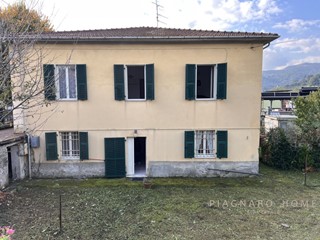 Casa Semi Indipendente in Vendita a Pontremoli, 135'000€, 120 m²
