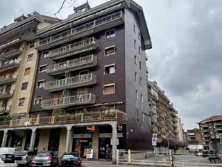 Quadrilocale in Vendita a Torino, 138'750€, 108 m²