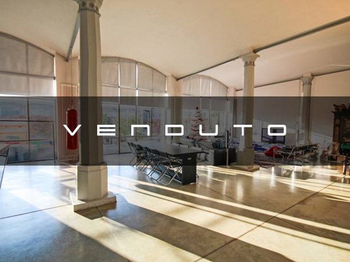 Loft in Vendita a Alzano Lombardo, 359'000€, 270 m², con Box