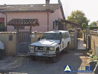 Villetta a schiera in Vendita a Roma, 120'000€, 189 m²