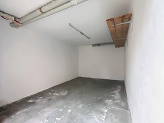 Box in Affitto a Pisa, 150€, 13 m²