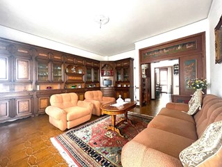 Appartamento in Vendita a Empoli, 265'000€, 130 m², con Box