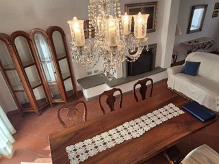 Villa bifamiliare in Affitto a Cascina, zona San Lorenzo Alle Corti, 1'150€, 120 m², arredato