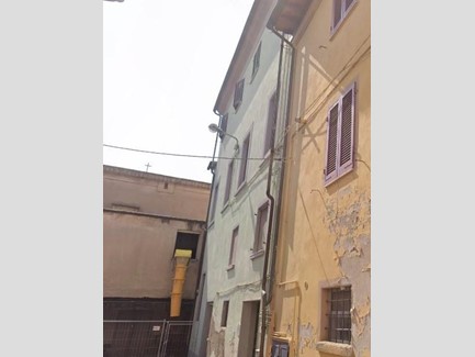 Magazzino in Vendita a Pontedera, 113'250€, 135 m²