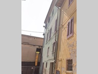 Magazzino in Vendita a Pontedera, 113'250€, 135 m²