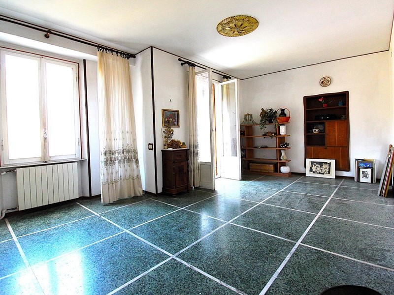 Appartamento in Vendita a Massa, 230'000€, 120 m²