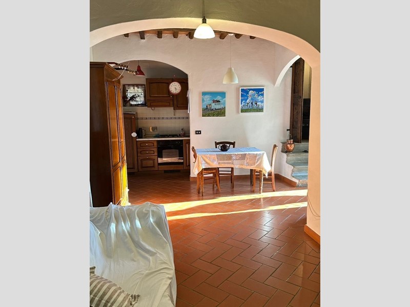 Quadrilocale in Affitto a Vinci, 640€, 70 m², arredato