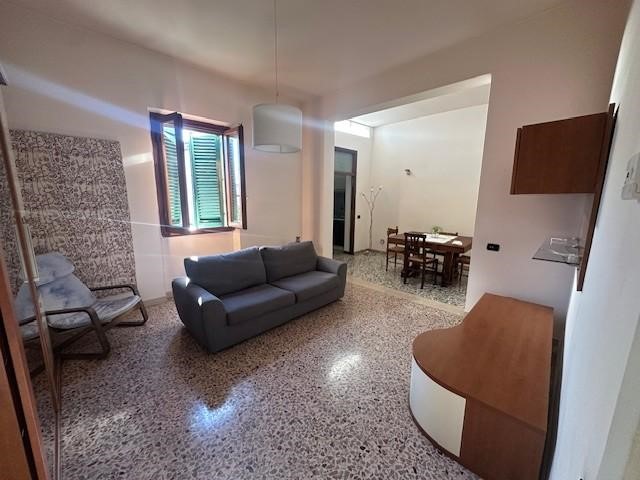 Quadrilocale in Affitto a Pistoia, 600€, 85 m², arredato