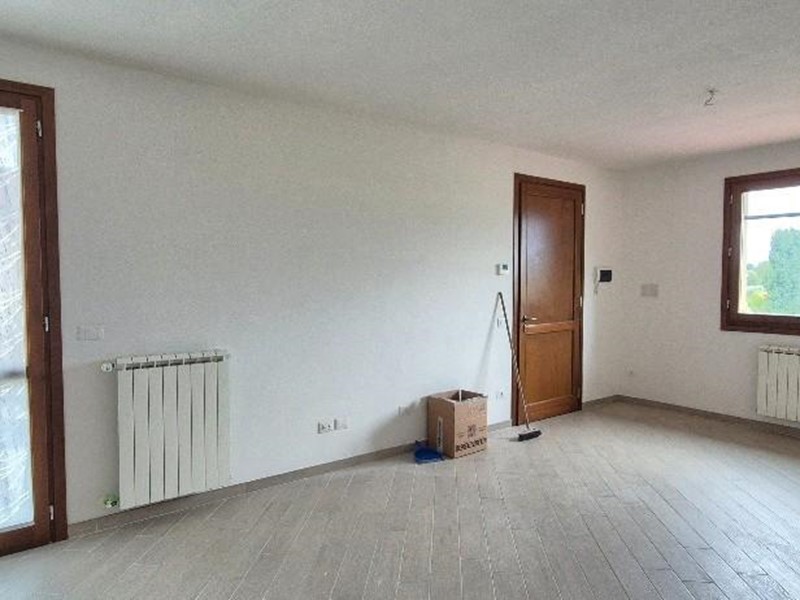 Quadrilocale in Vendita a San Giuliano Terme, zona Gello, 240'000€, 75 m², arredato