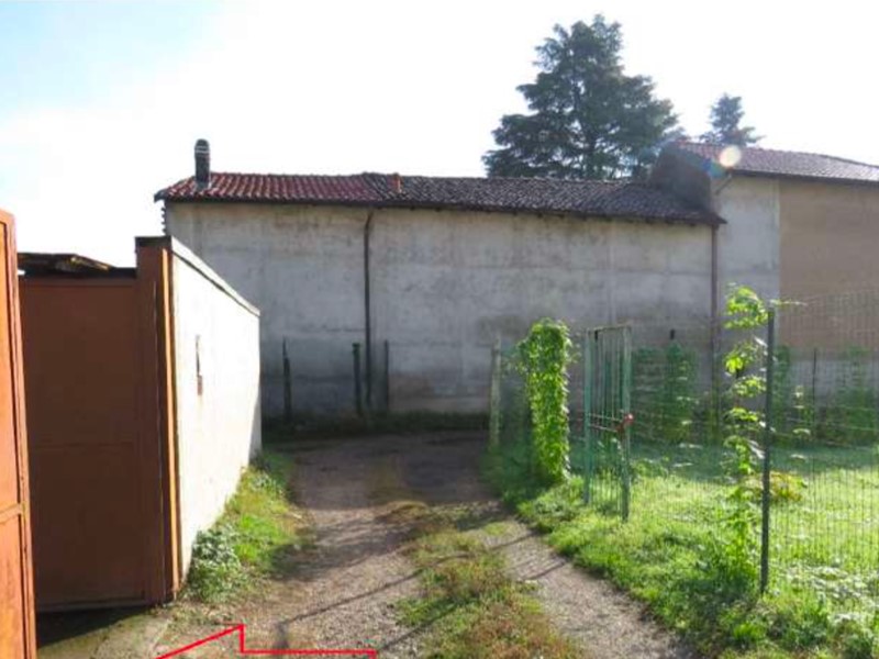 Box in Vendita a Nerviano, 76'800€, 95 m²
