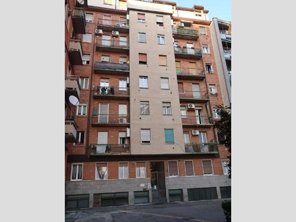 Trilocale in Vendita a Milano, 27'375€, 40 m²