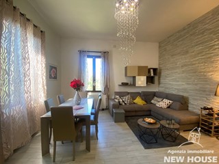 Quadrilocale in Vendita a Vicopisano, zona San Giovanni Alla Vena, 180'000€, 155 m², arredato