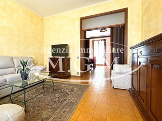 Appartamento in Vendita a Pontedera, 165'000€, 100 m², con Box