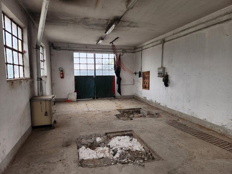 Capannone in Affitto a Santa Maria a Monte, zona Ponticelli, 350€, 55 m²