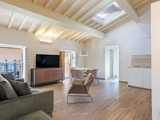 Trilocale in Vendita a Pisa, 395'000€, 92 m², arredato, con Box