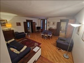 Appartamento in Vendita a Siena, 560'000€, 230 m², arredato