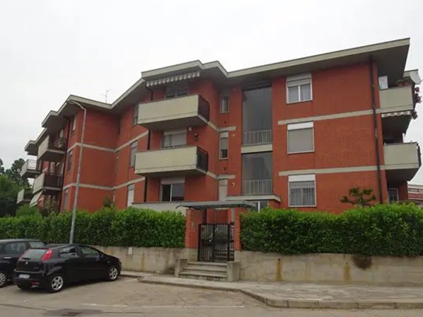 Trilocale in Vendita a Riva presso Chieri, 39'000€, 80 m²