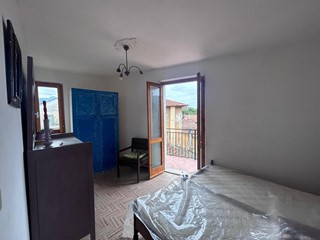 Trilocale in Vendita a Casola in Lunigiana, zona Luscignano, 35'000€, 75 m², arredato