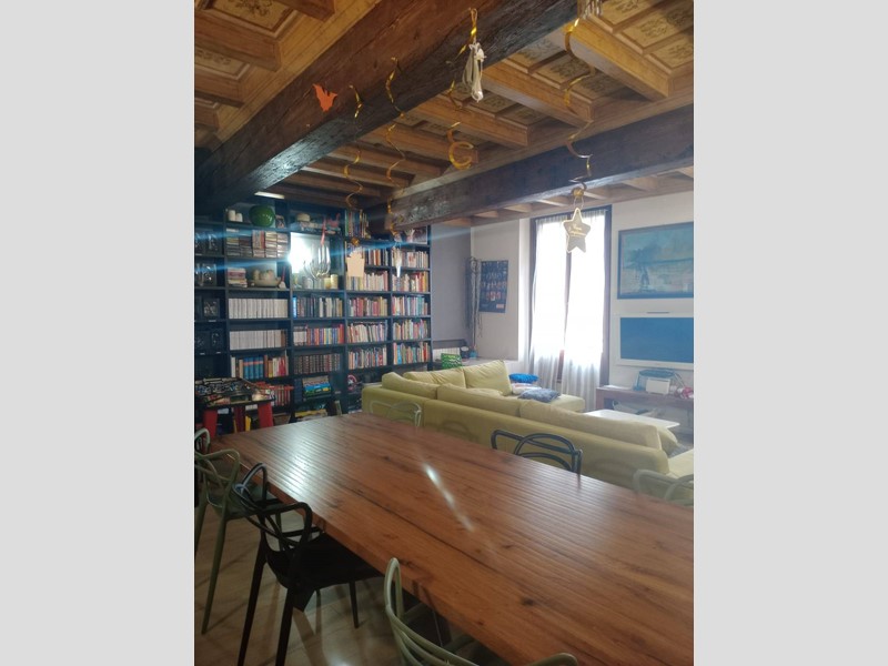 Trilocale in Vendita a Mantova, 350'000&euro;, 140 m²