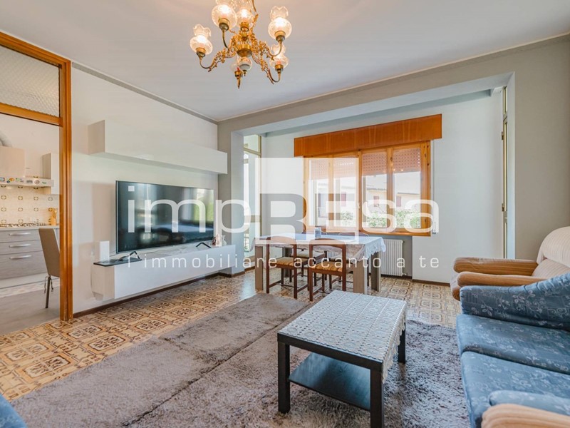 Appartamento in Vendita a San Pietro Di Feletto, 130'000€, 140 m²