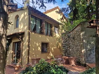 Rustico in Vendita a Montespertoli, 550'000€, 190 m²