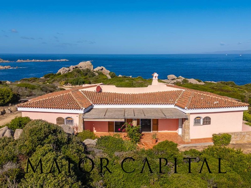 Villa in Vendita a Santa Teresa Gallura, 2'350'000€, 280 m²