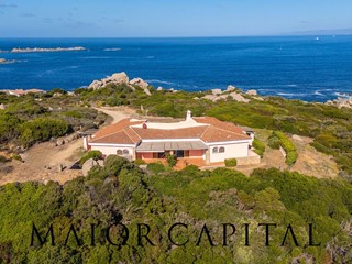 Villa in Vendita a Santa Teresa Gallura, 2'200'000&euro;, 280 m²