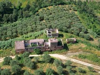 Rustico in Vendita a San Miniato, 270'000€, 668 m²