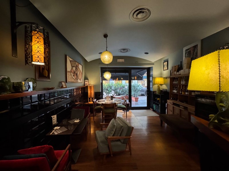 Negozio in Affitto a Milano, 6'250€, 180 m²