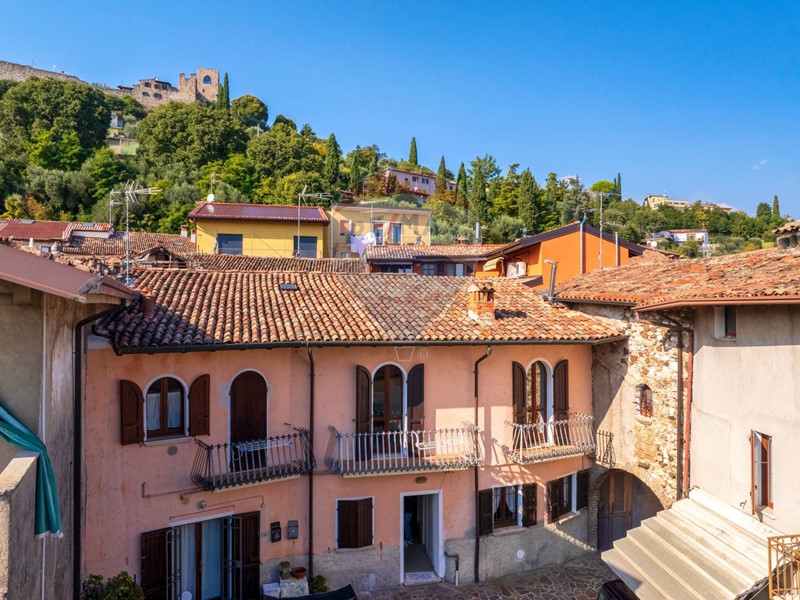 Trilocale in Vendita a Padenghe sul Garda, 149'000€, 60 m²