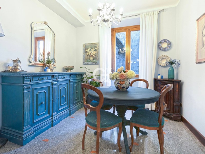 Trilocale in Vendita a Viterbo, 159'000€, 100 m²