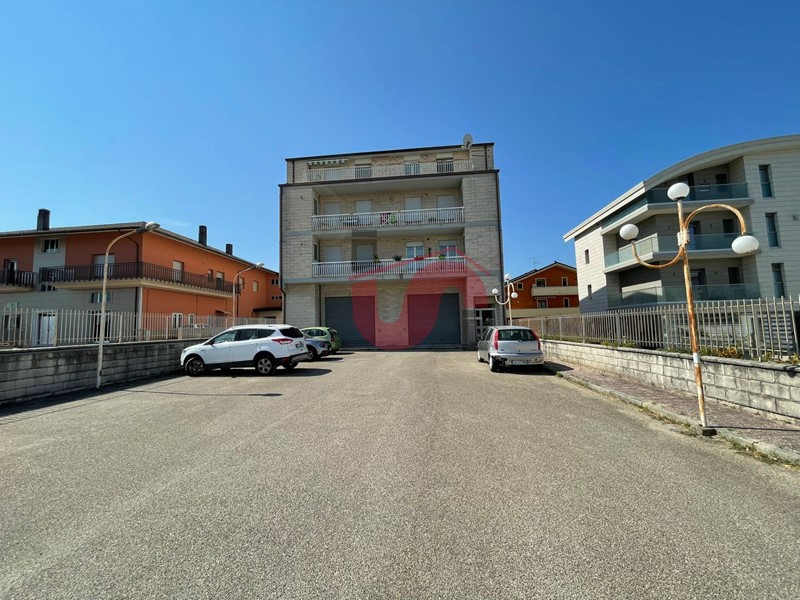 Appartamento in Vendita a San Giorgio del Sannio, 500'000€, 633 m²