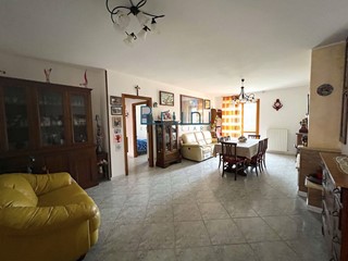 Appartamento in Vendita a Grottammare, 320'000€, 130 m²