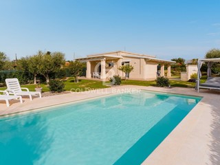 Villa in Vendita a Polignano a Mare, 469'000€, 113 m²